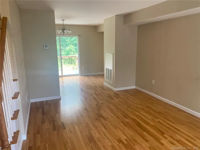 $2,550 | 54 Tridell Drive, Unit 39, Plantsville, CT 06479