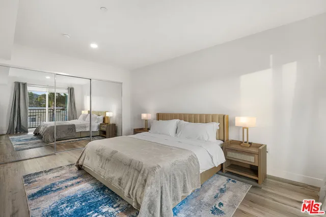 $7,900 | 4806 Sylmar Avenue, Unit PH2, Sherman Oaks, CA 91423