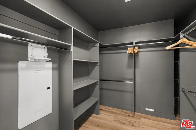 $7,900 | 4806 Sylmar Avenue, Unit PH2, Sherman Oaks, CA 91423