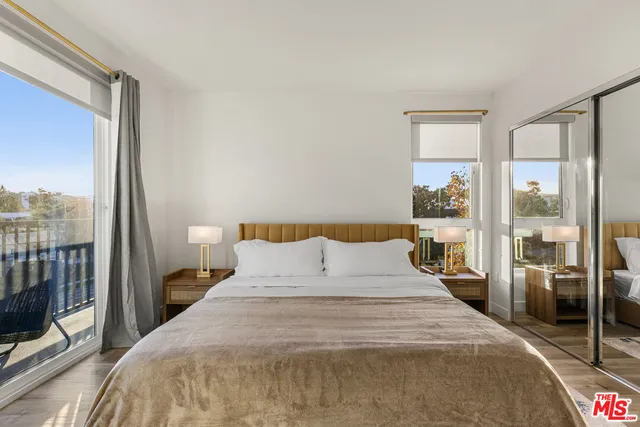 $7,900 | 4806 Sylmar Avenue, Unit PH2, Sherman Oaks, CA 91423