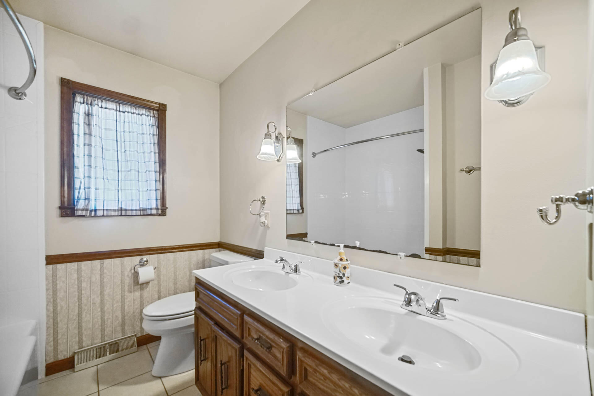 392 East Burdick Road Chesterton, IN 46304 - Photo 19 of 40 1920x1280