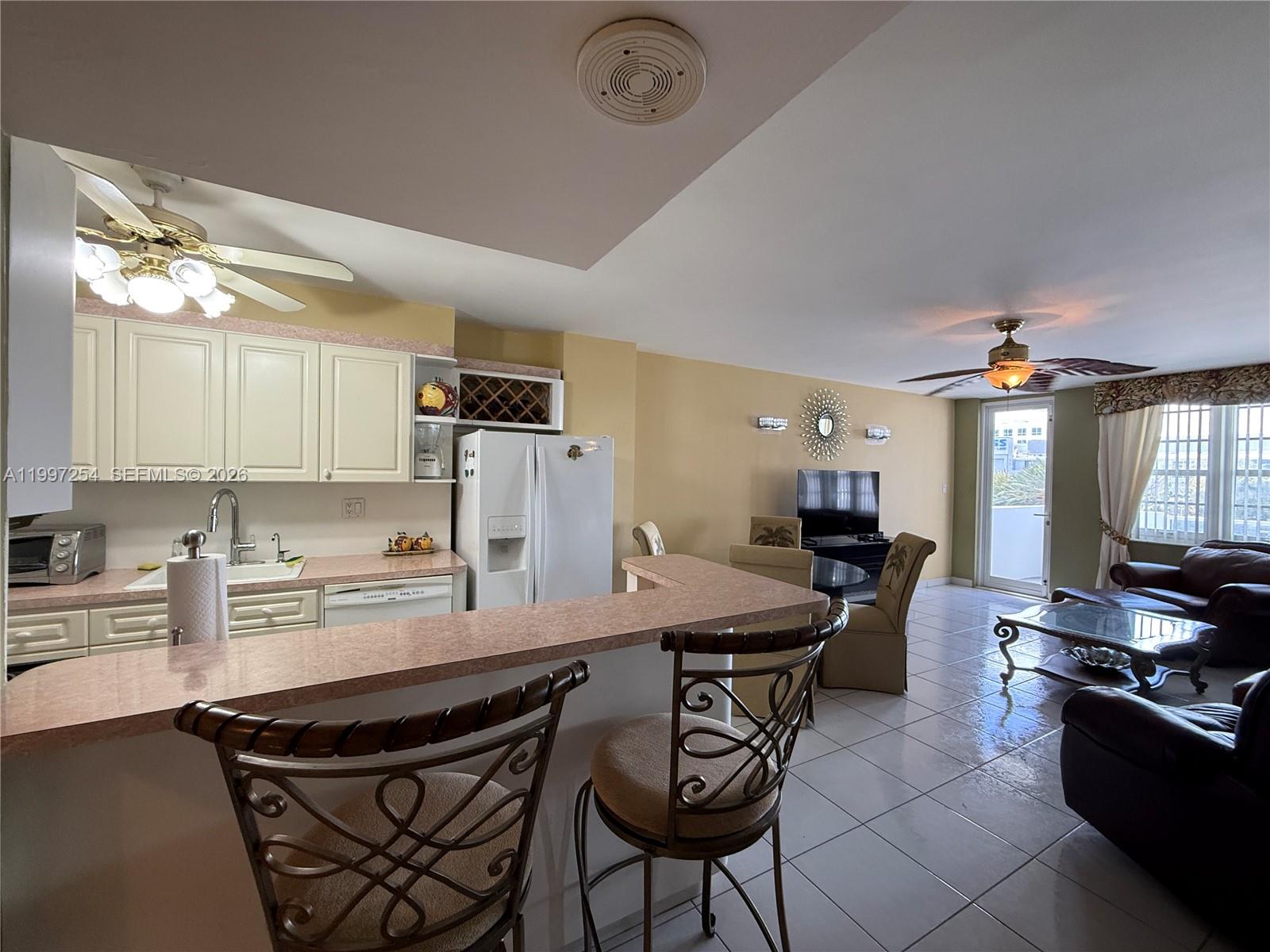 100 Lincoln Road, Unit 422 Miami Beach, FL 33139 - Photo 7 of 14