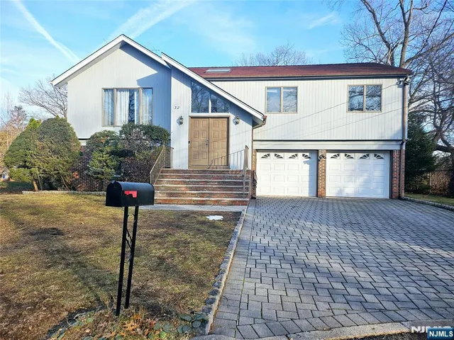 $6,200 | 32 6th Street, Cresskill, NJ 07626