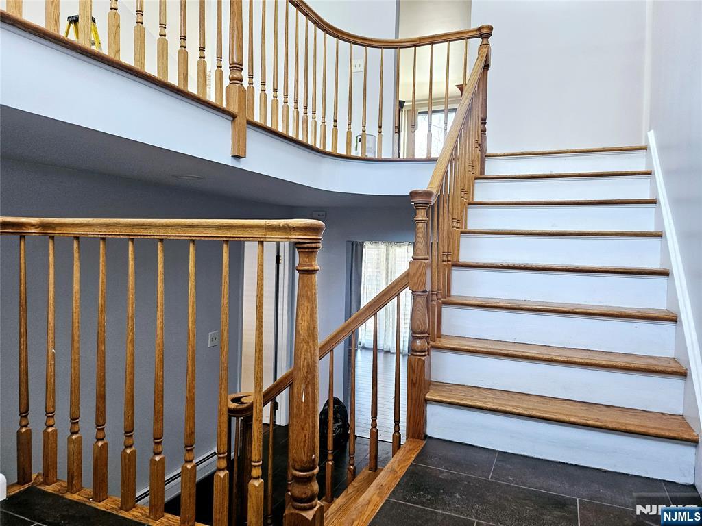 32 6th Street Cresskill, NJ 07626 - Photo 2 of 23