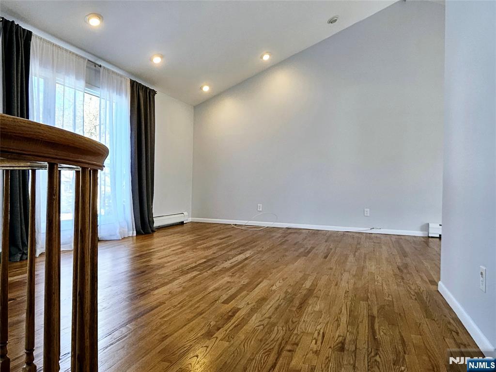 32 6th Street Cresskill, NJ 07626 - Photo 3 of 23