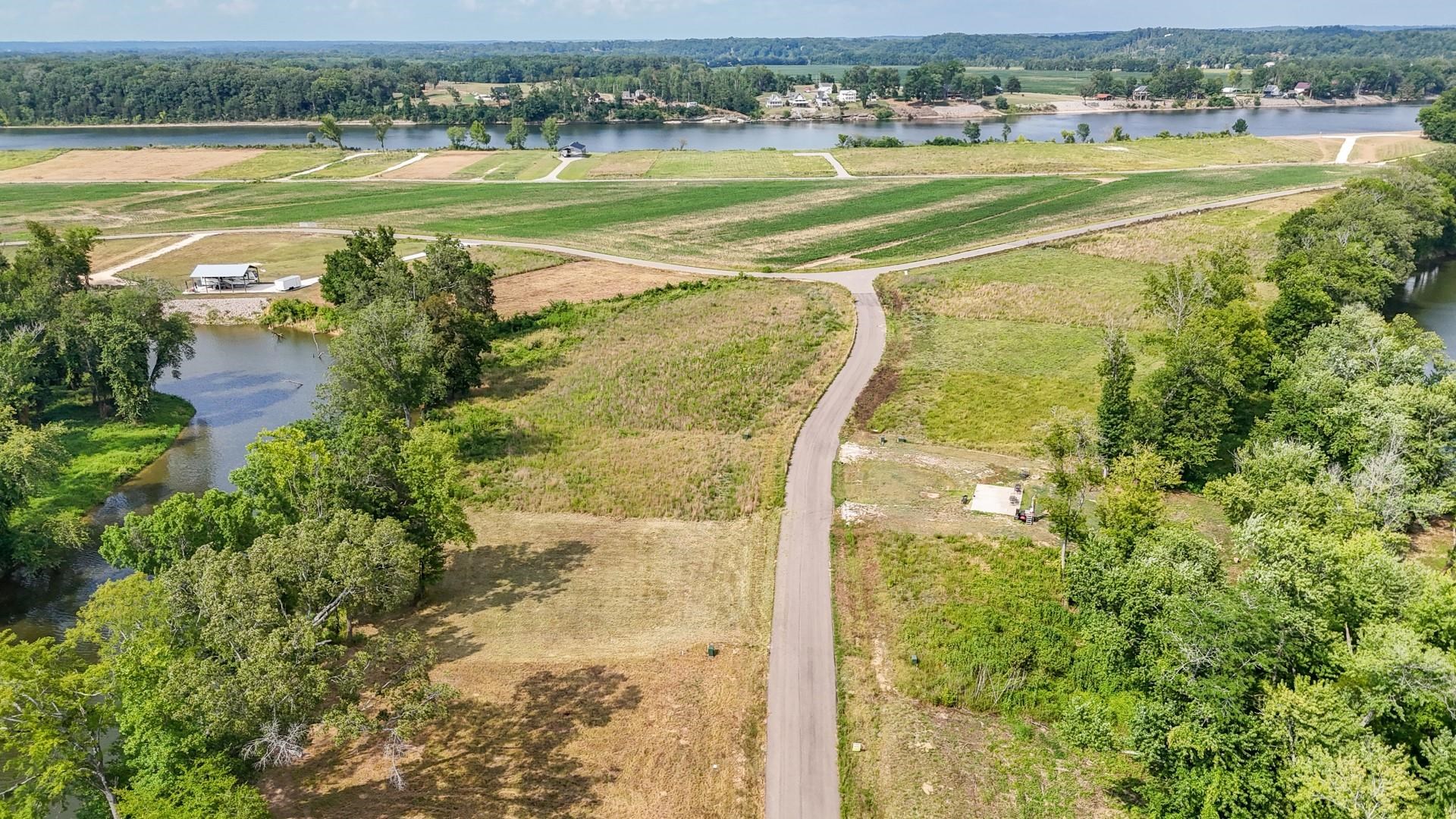 124 Launch Ramp Cove Savannah, TN 38372 - Photo 14 of 33 a view of a swimming pool and an outdoor space