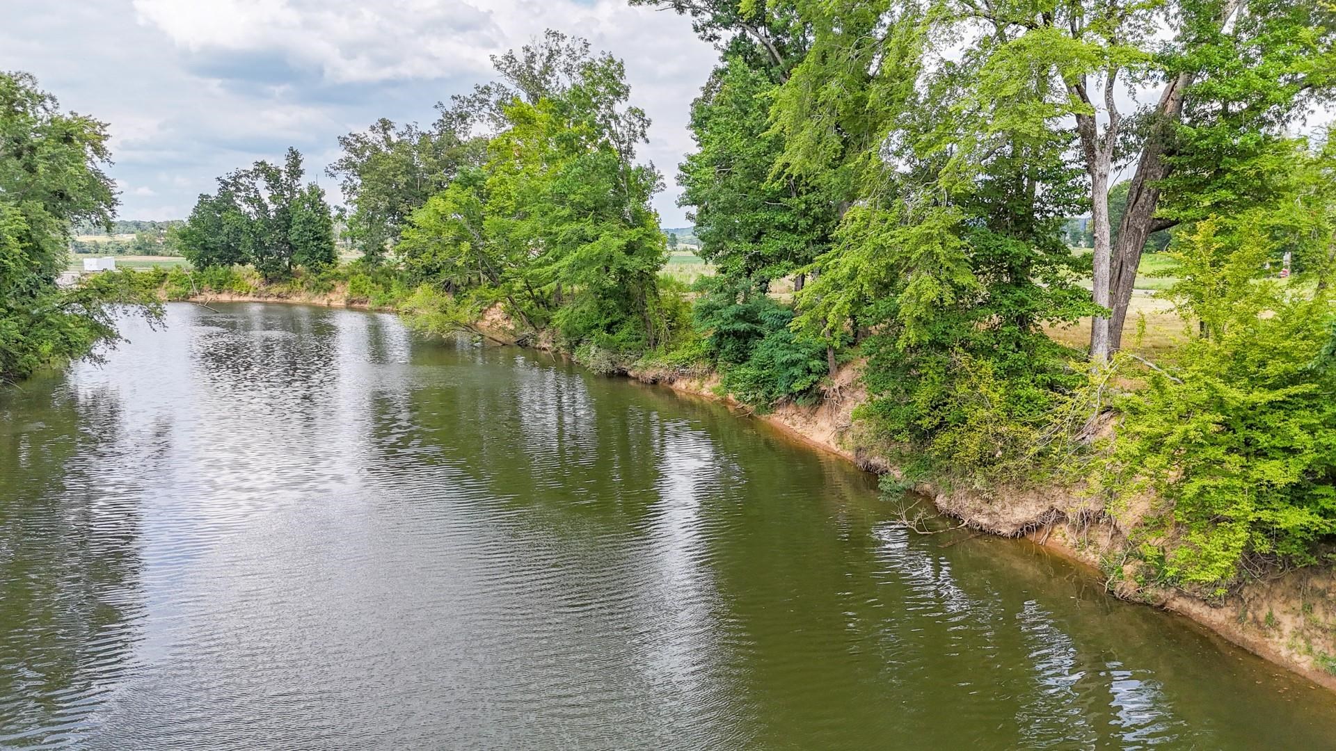 124 Launch Ramp Cove Savannah, TN 38372 - Photo 4 of 33