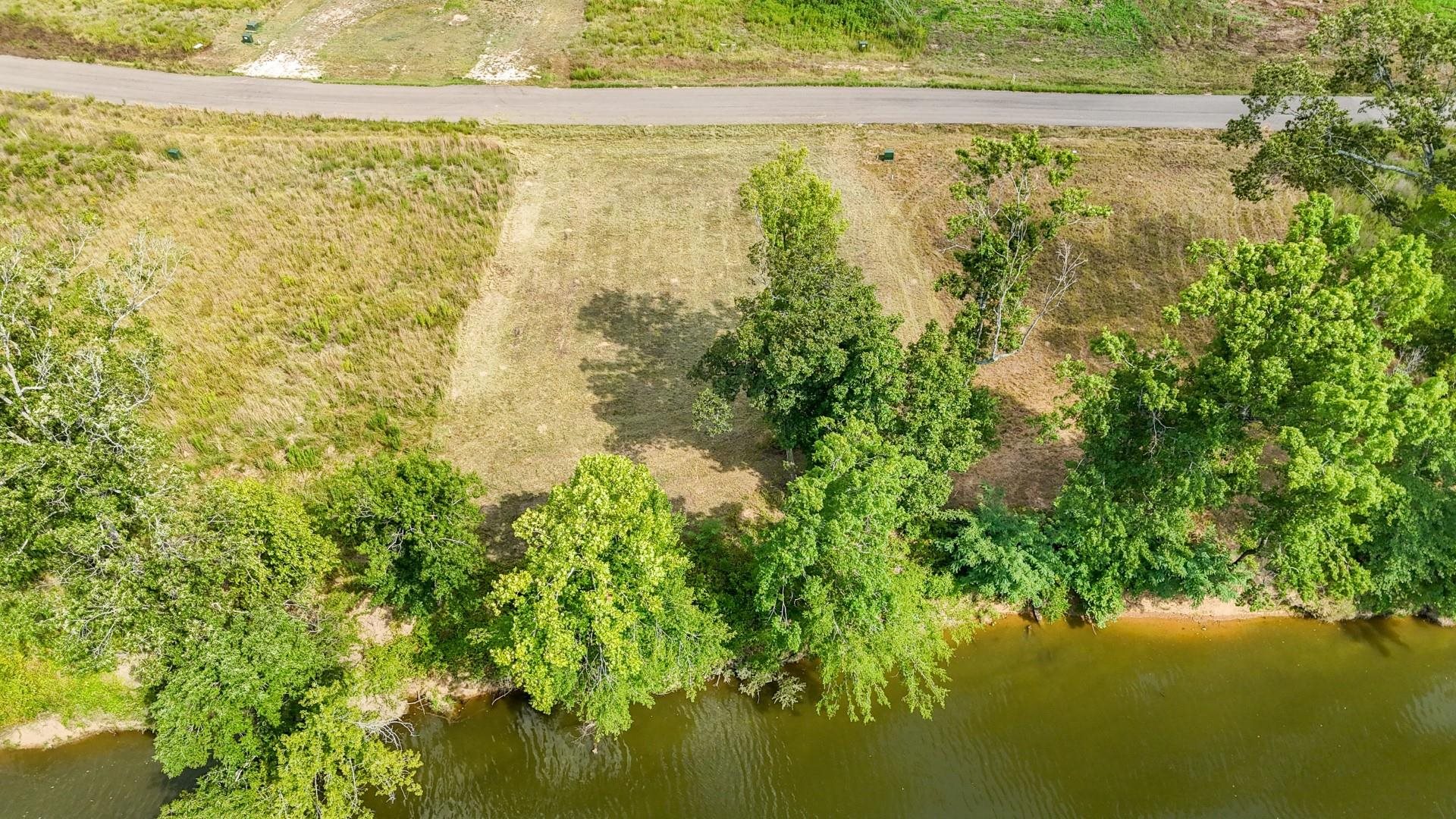 124 Launch Ramp Cove Savannah, TN 38372 - Photo 6 of 33