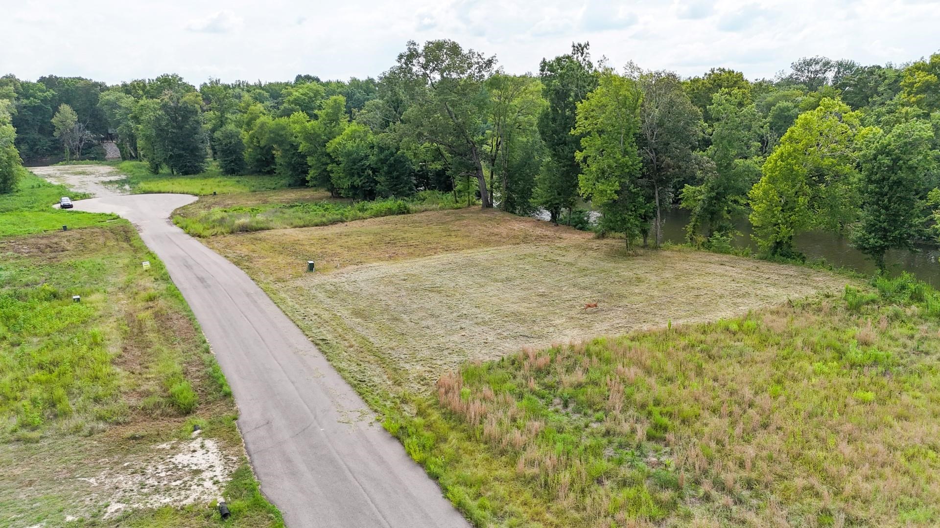 124 Launch Ramp Cove Savannah, TN 38372 - Photo 7 of 33