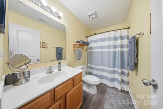 $415,000 | 2104 Lake Vista Drive, Mount Holly, NC 28120