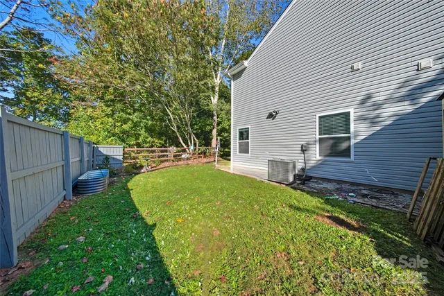 $415,000 | 2104 Lake Vista Drive, Mount Holly, NC 28120