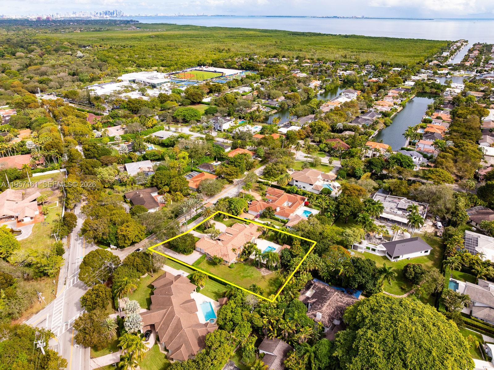 5770 Southwest 128th Street Pinecrest, FL 33156 - Photo 33 of 37