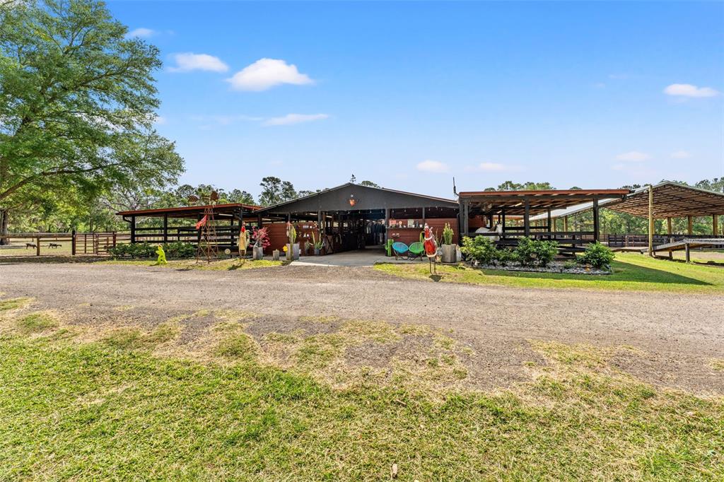 3431 Saturn Road Brooksville, FL 34604 - Photo 7 of 100