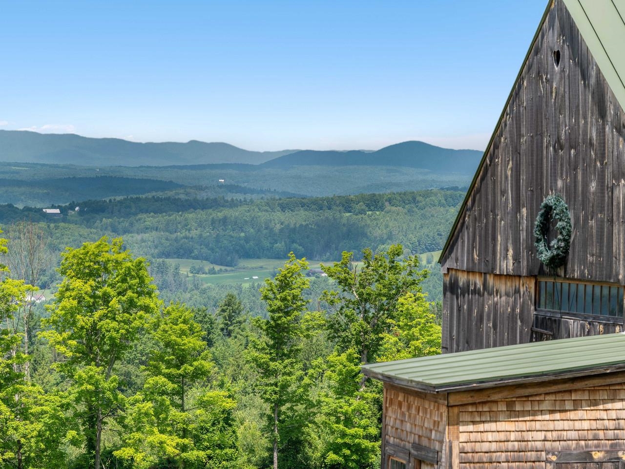 858 East Hill Road Plainfield, VT 05667 - Photo 4 of 60
