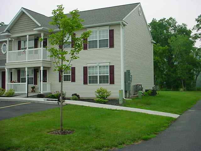 43 Riverside Drive Rotterdam Junction, NY 12150 - Photo 2 of 12 Photo 2