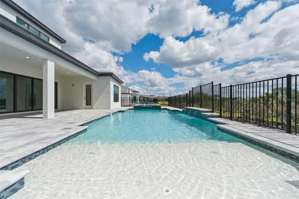 $1,799,000 | 2505 Waterfront Circle, Sarasota, FL 34240