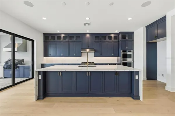 $1,799,000 | 2505 Waterfront Circle, Sarasota, FL 34240