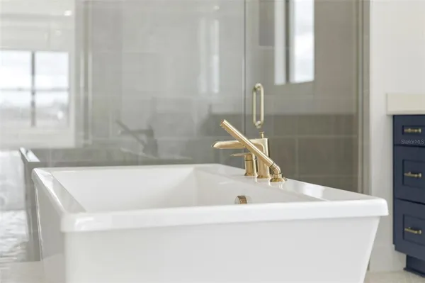 $1,799,000 | 2505 Waterfront Circle, Sarasota, FL 34240