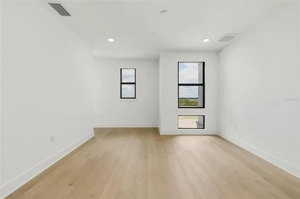 $1,799,000 | 2505 Waterfront Circle, Sarasota, FL 34240