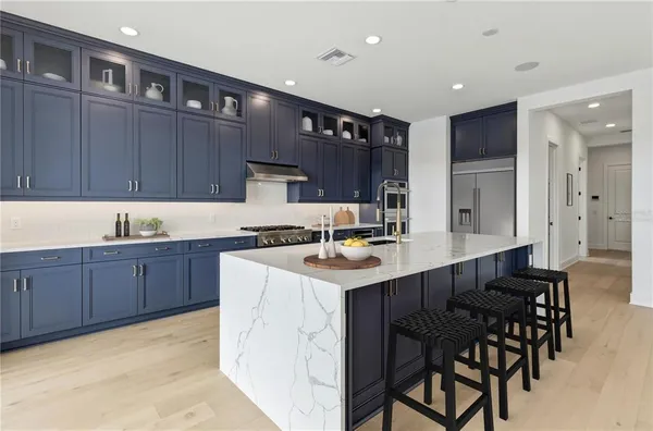 $1,799,000 | 2505 Waterfront Circle, Sarasota, FL 34240