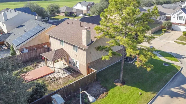 $315,000 | 6403 Lost Timber Lane, Houston, TX 77066