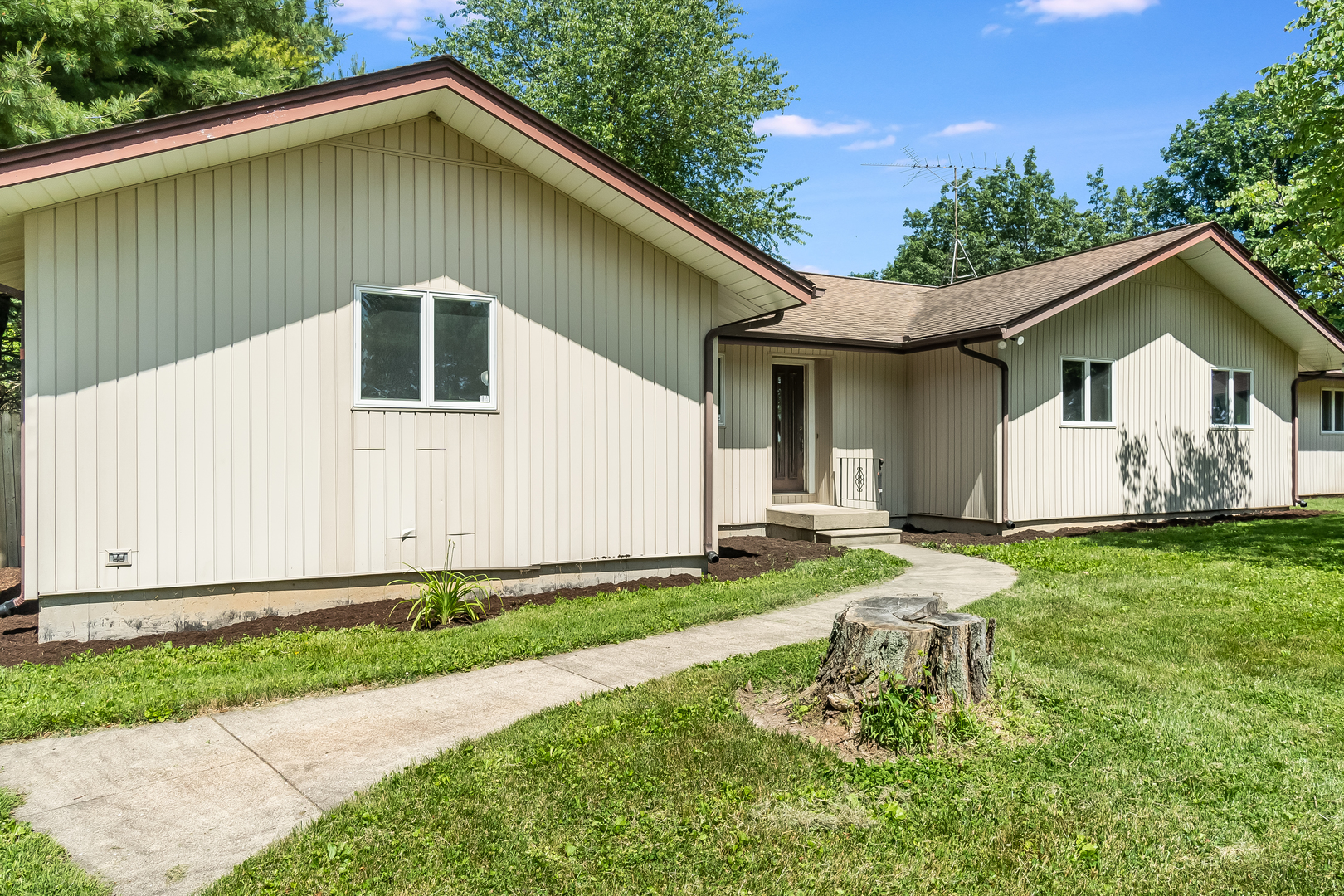 9020 Base Line Road Kingston, IL 60145 - Photo 31 of 63