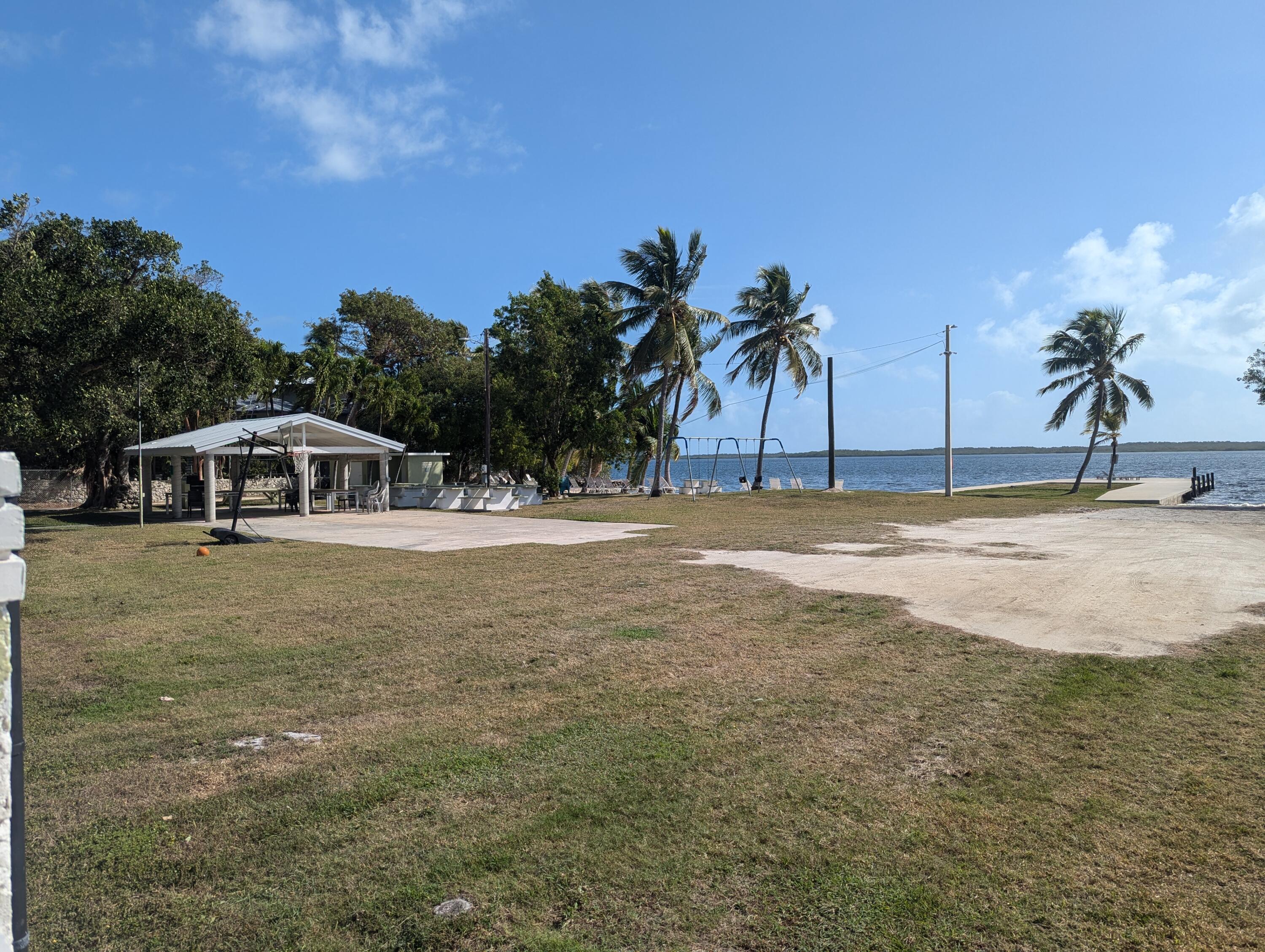 32 Bonefish Avenue Key Largo, FL 33037 - Photo 6 of 11 PXL_20250213_154545393