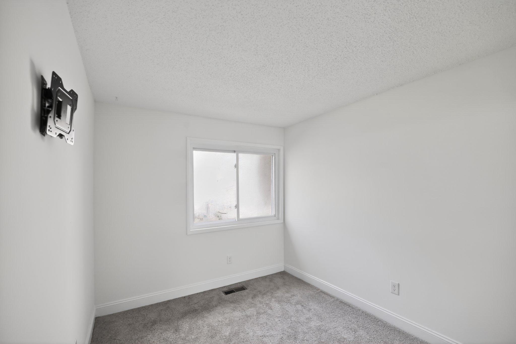 2434 Southgate Square Reston, VA 20191 - Photo 16 of 24 Bright and airy blank canvas bedroom. 2nd lvl