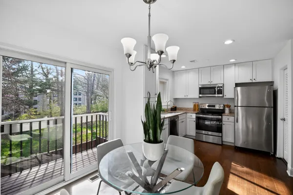 $450,000 | 2434 Southgate Square, Reston, VA 20191