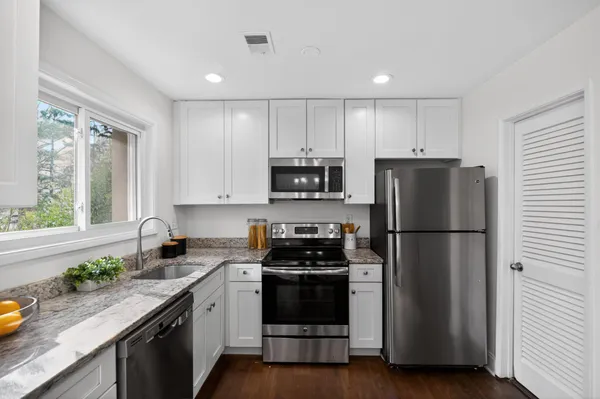 $450,000 | 2434 Southgate Square, Reston, VA 20191