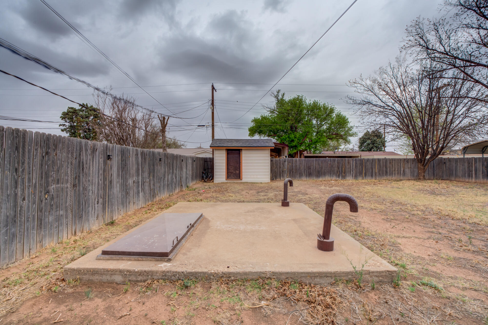 403 East 19th Street Littlefield, TX 79339 - Photo 33 of 34 a front view of a house with garden