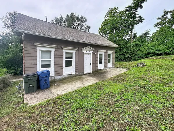 $54,500 | 1421 West 10th Street, Davenport, IA 52804