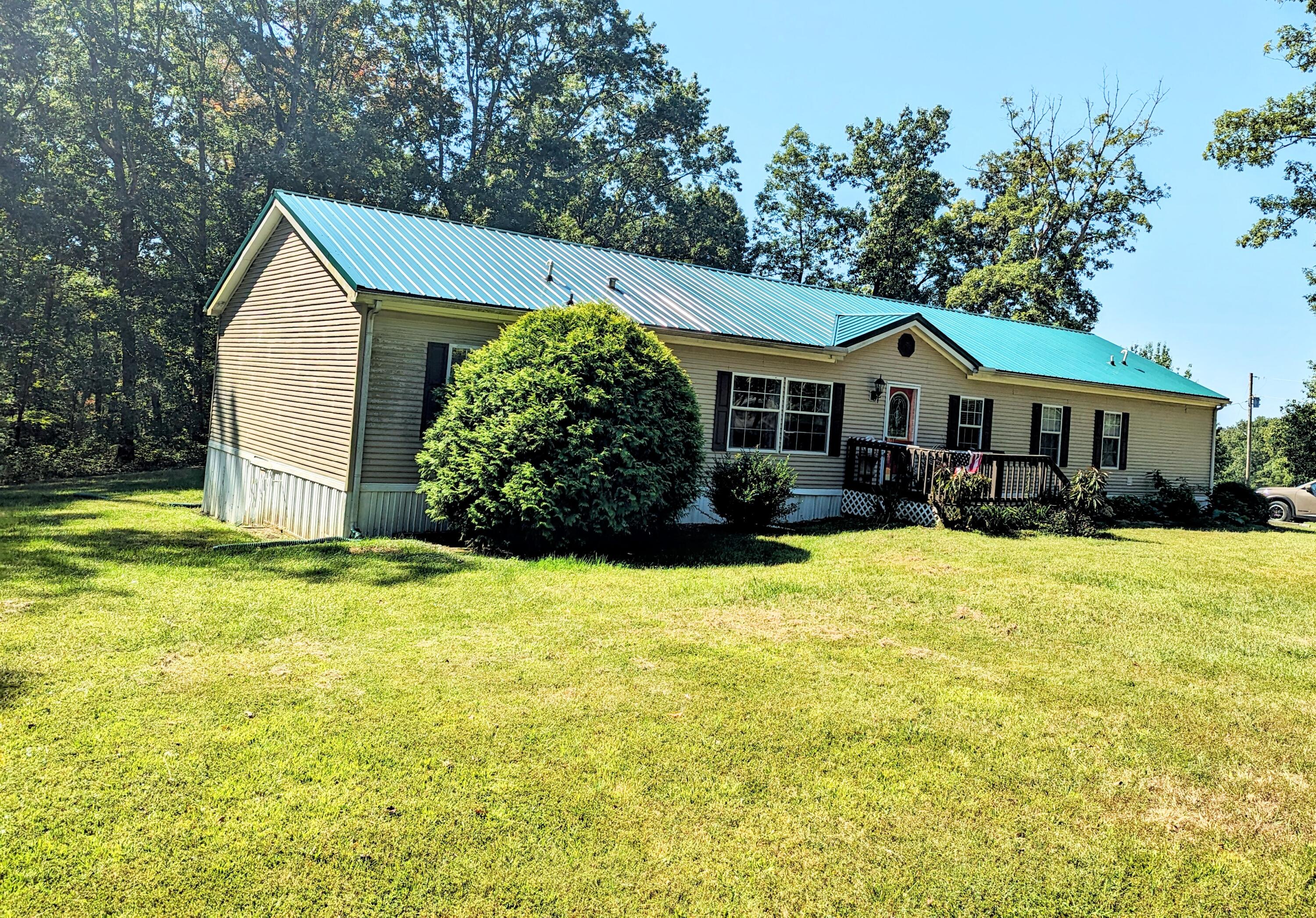 241 Eberle Road McKee, KY 40447 - Photo 2 of 53 PXL_20230922_161228483~2