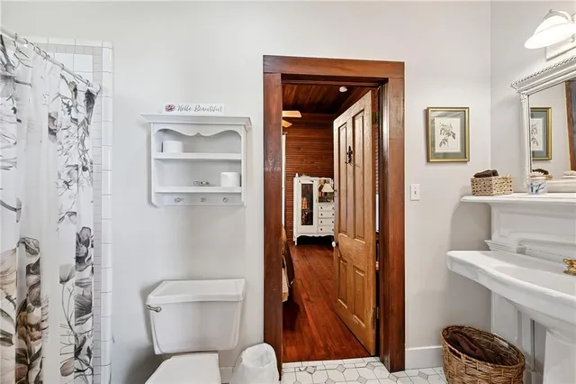 $640,000 | 72419 Highway 59, Abita Springs, LA 70420