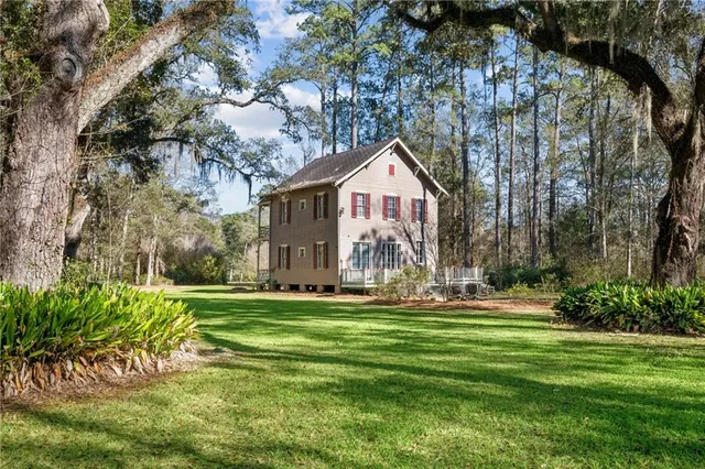 $640,000 | 72419 Highway 59, Abita Springs, LA 70420