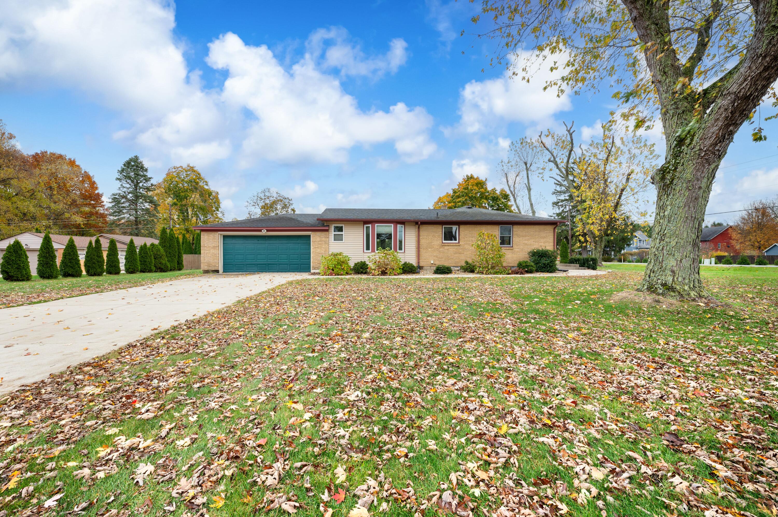 1229 Miners Road St. Joseph, MI 49085 - Photo 2 of 27 02-Edit (3)