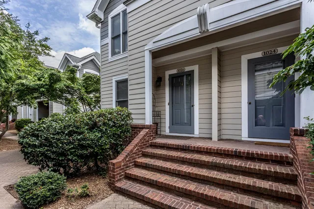 $2,400 | 1024 Brighthurst Drive, Unit 1024, Raleigh, NC 27605