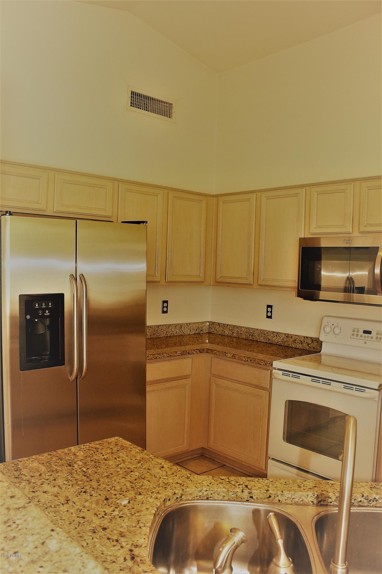 4320 East Rowel Road Phoenix, AZ 85050 - Photo 9 of 15 4320 E Rowel Rd (15)