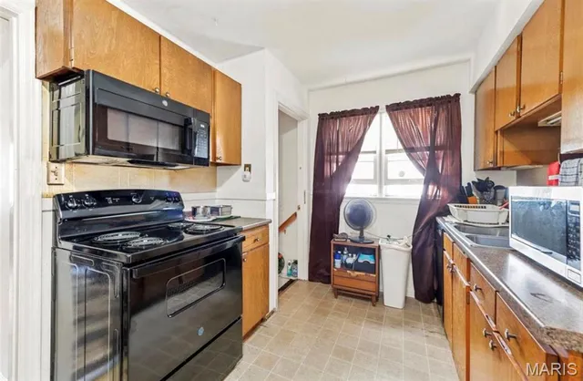 $169,900 | 10554 St Michael Lane, St. Ann, MO 63074