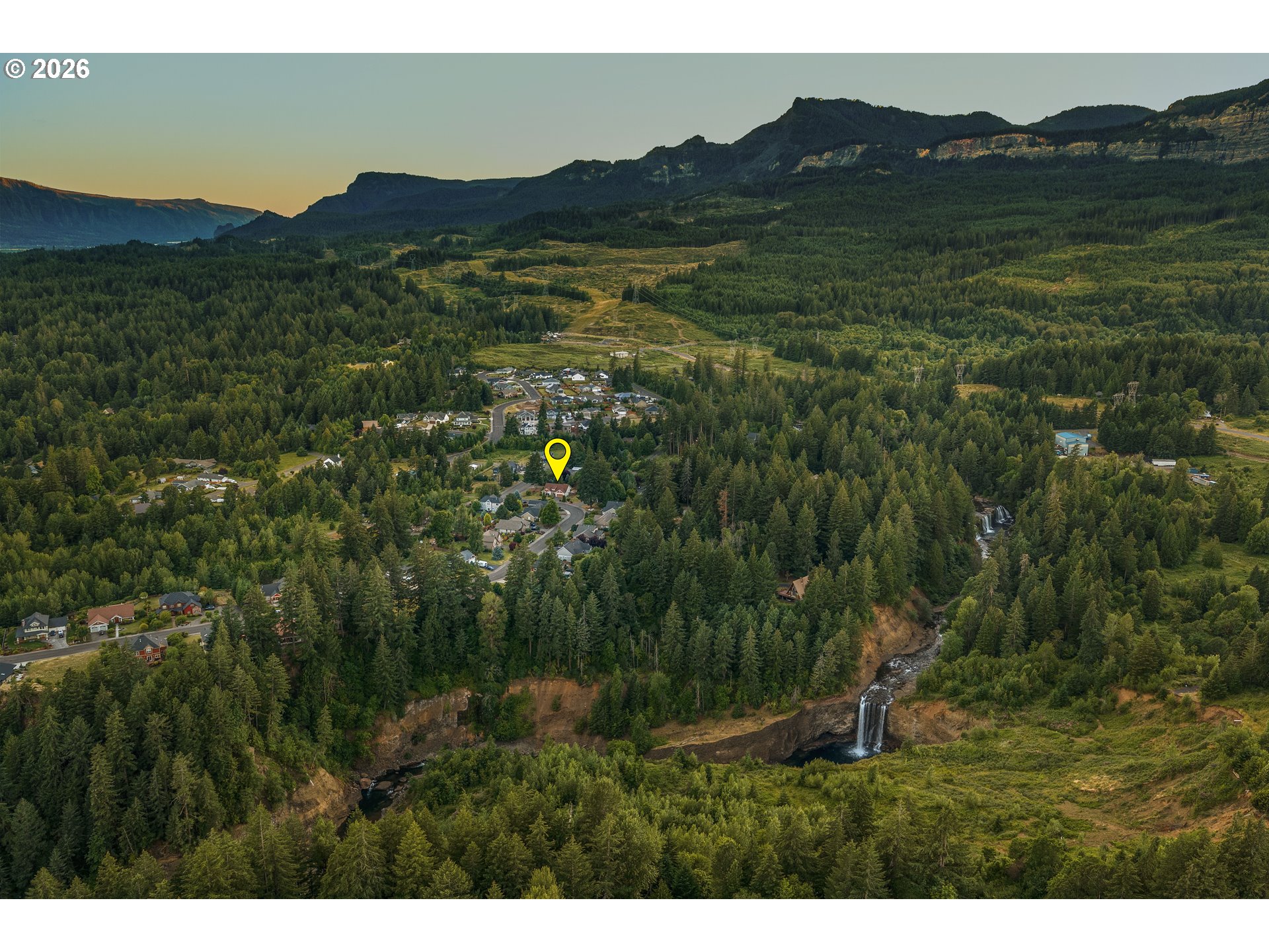 945 Northwest Angel Heights Road Stevenson, WA 98648 - Photo 2 of 41 a view of an aerial view of residential houses with outdoor space and trees