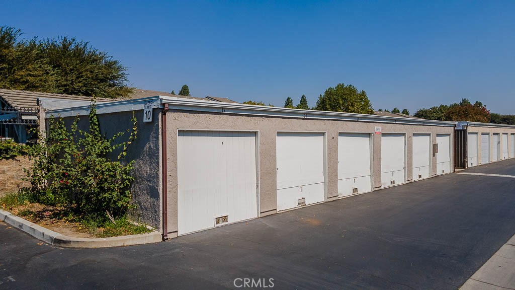 527 Spring Road, Unit 19 Moorpark, CA 93021 - Photo 28 of 35