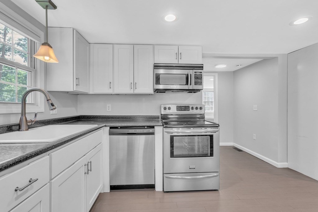192 Vining Hill Road Southwick, MA 01077 - Photo 6 of 35 Gallery Image 6