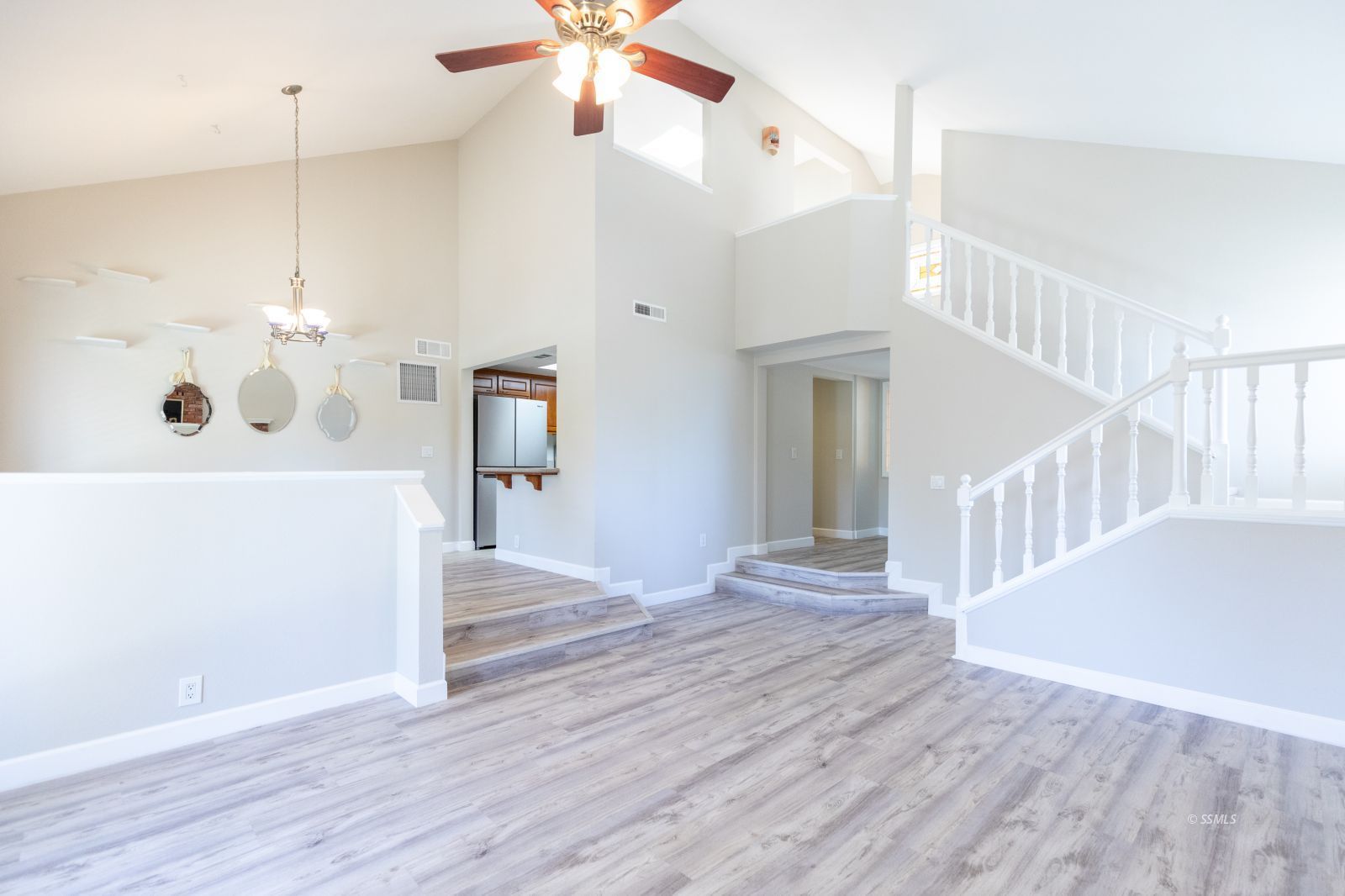 407 Tepatitlan Court Ridgecrest, CA 93555 - Photo 9 of 44