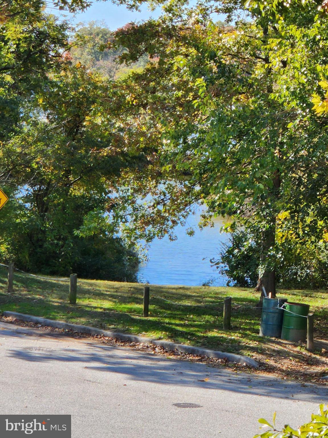 643 Nollmeyer Road Middle River, MD 21220 - Photo 2 of 15 Cove view
