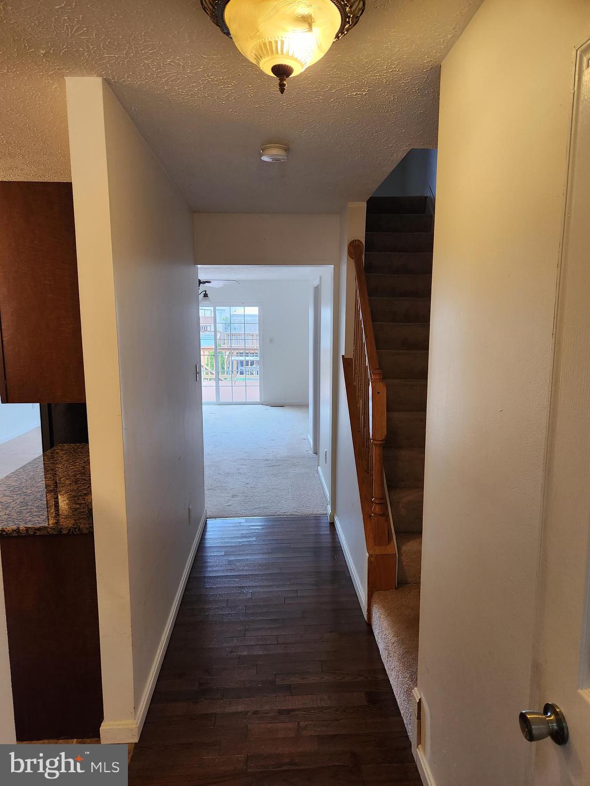 643 Nollmeyer Road Middle River, MD 21220 - Photo 5 of 15 Entry