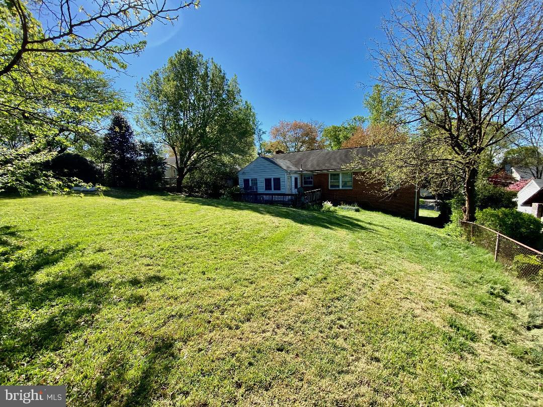 5617 Lamar Road Bethesda, MD 20816 - Photo 3 of 4 Gallery Image 3