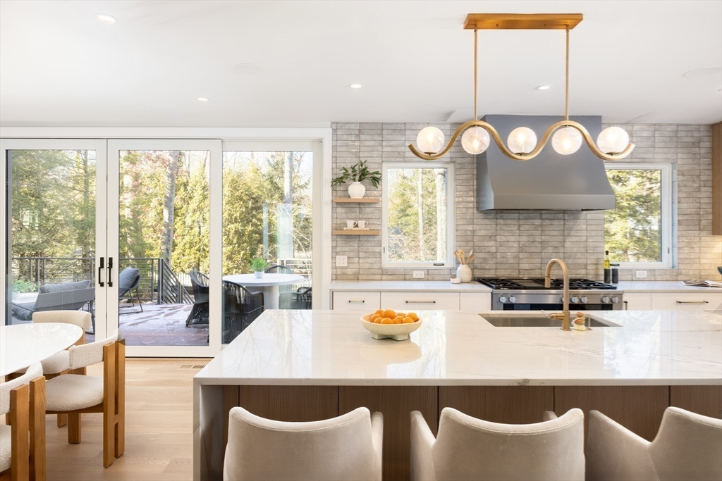 25 Aston Road Brookline, MA 02467 - Photo 5 of 39