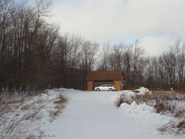 Flat Rock Road Waymart, PA 18472 - Photo 6 of 7 GARAGE LIVING QUARTERS