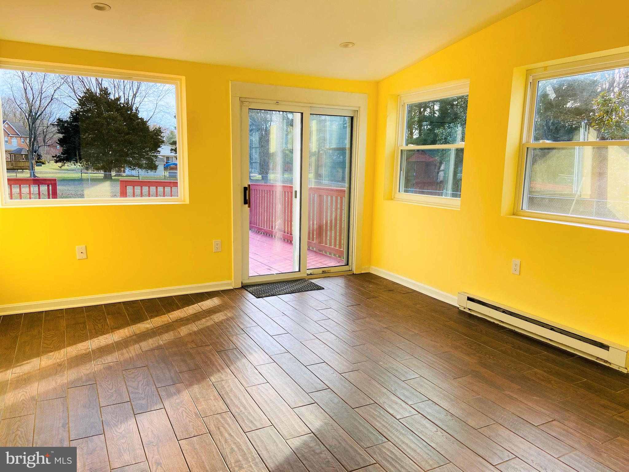9601 Dyson Road Brandywine, MD 20613 - Photo 19 of 89 Sunroom