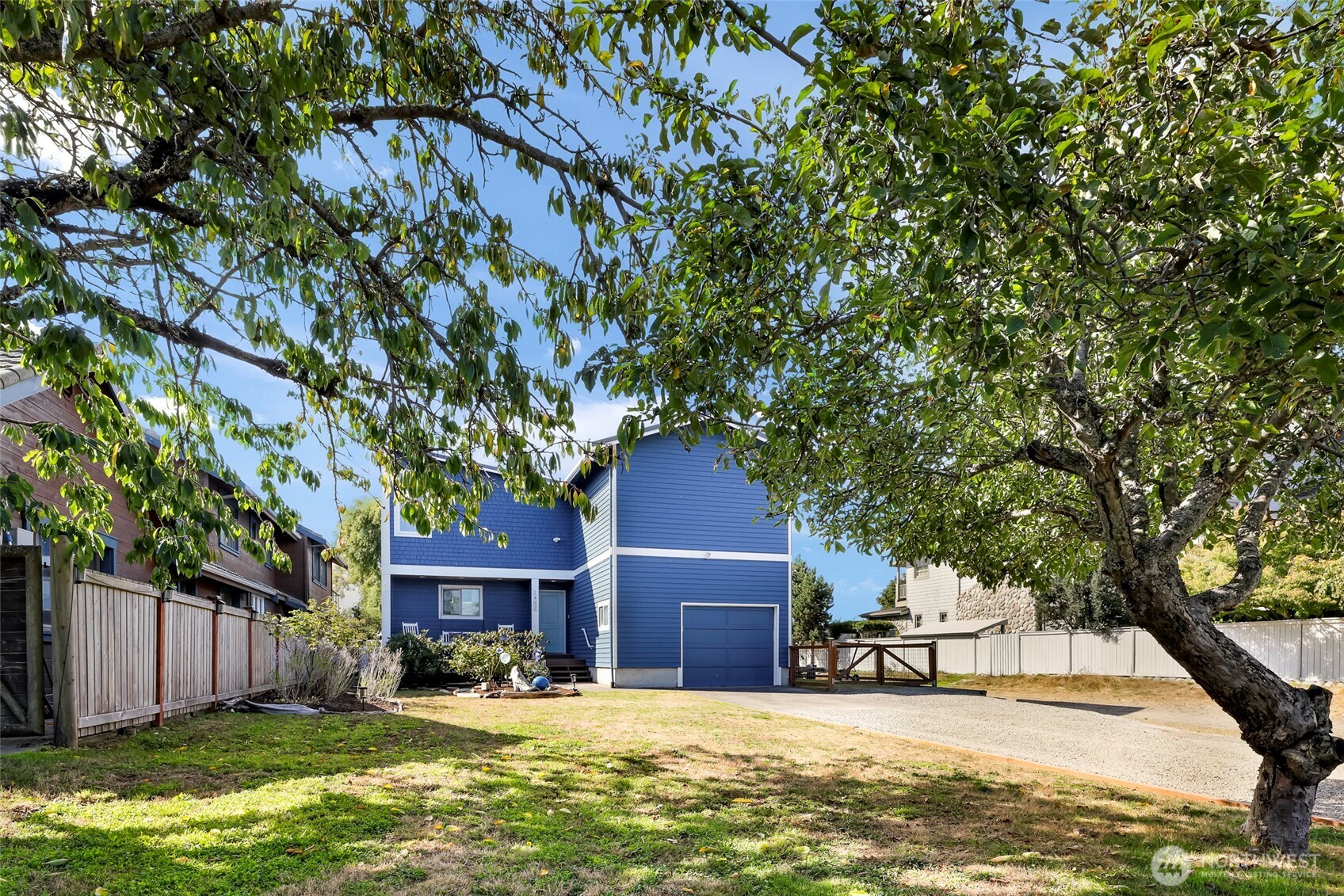 2402 Sunlight Beach Road Clinton, WA 98236 - Photo 27 of 36